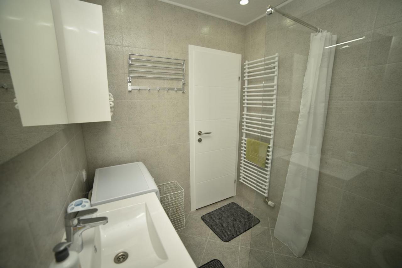 Apartman Slatki Dom 1 Сараєво Екстер'єр фото